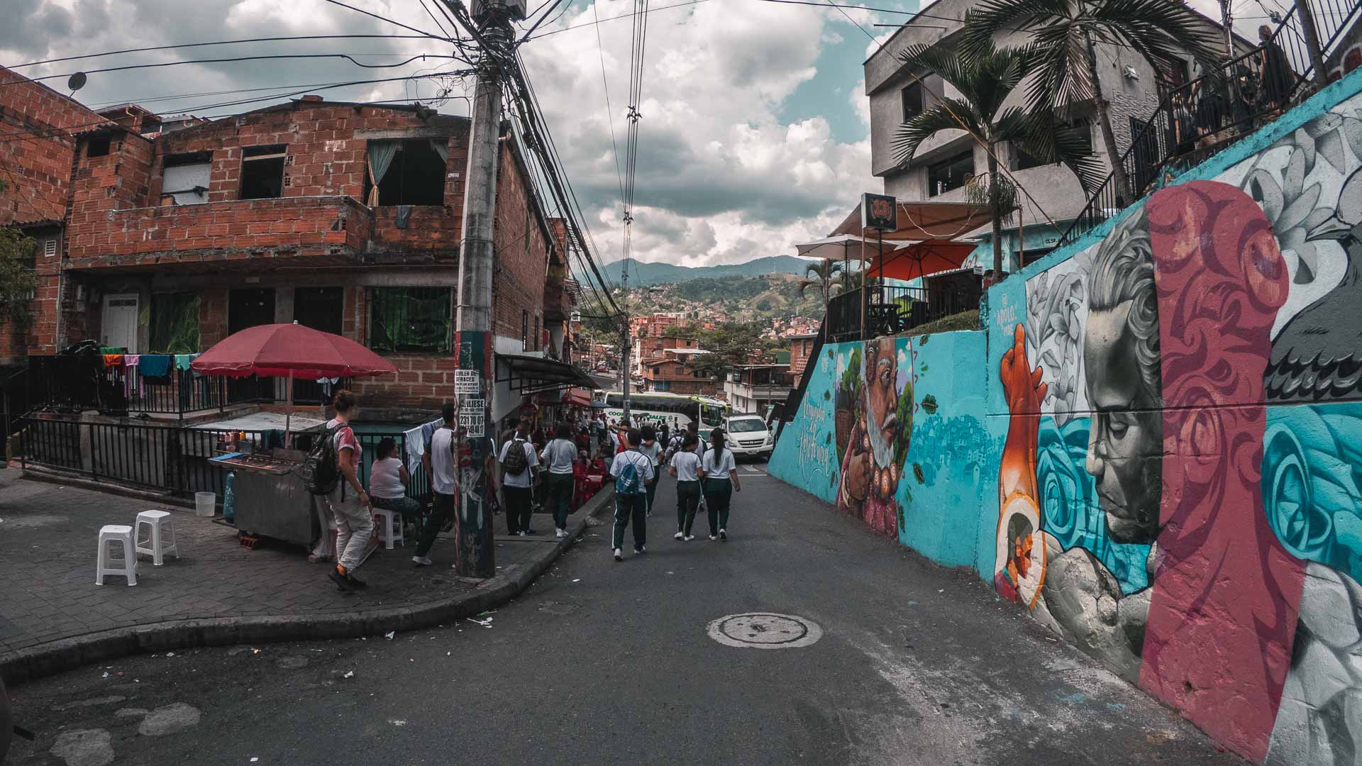 droga-w-Comuna-13-w-Medellin.