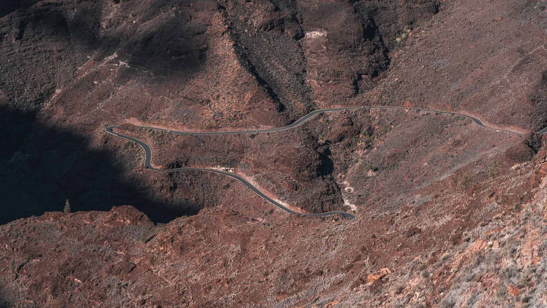 Serpentyny w górach Gran Canarii