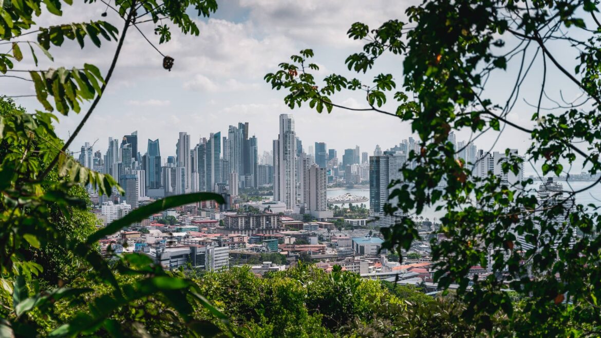 Panorama Panama City z Cerro Ancón