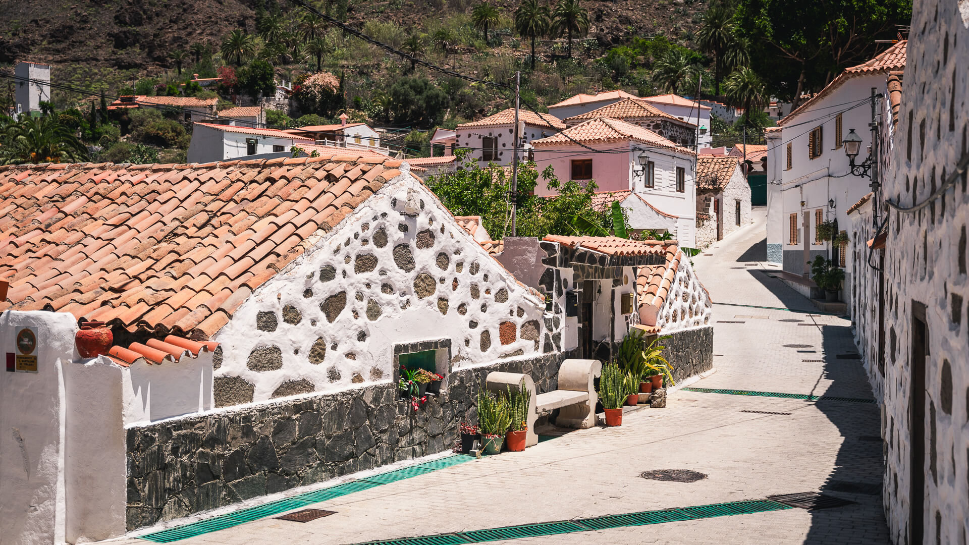 Gran Canaria poza sezonem w miasteczku Fataga